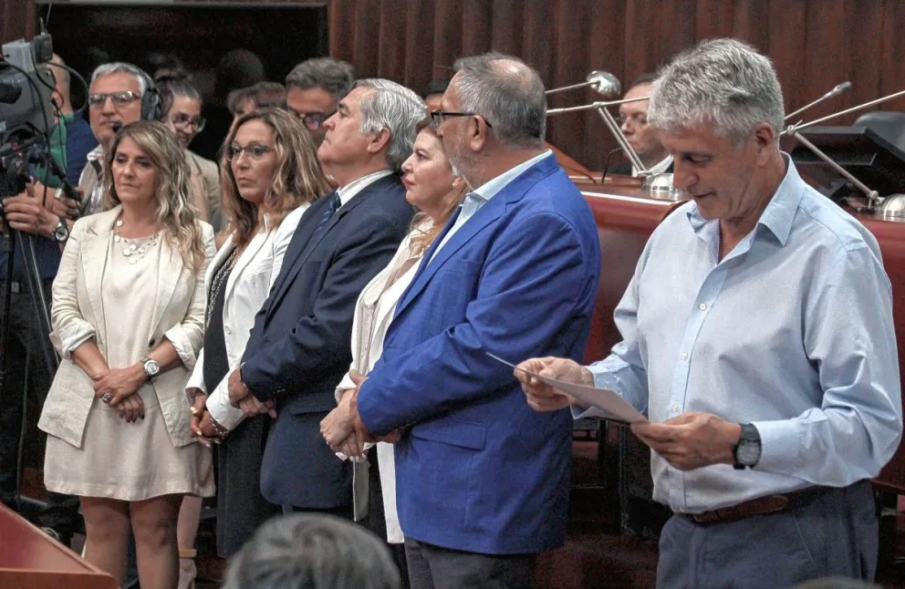 Entregaron diplomas a autoridades provinciales electas