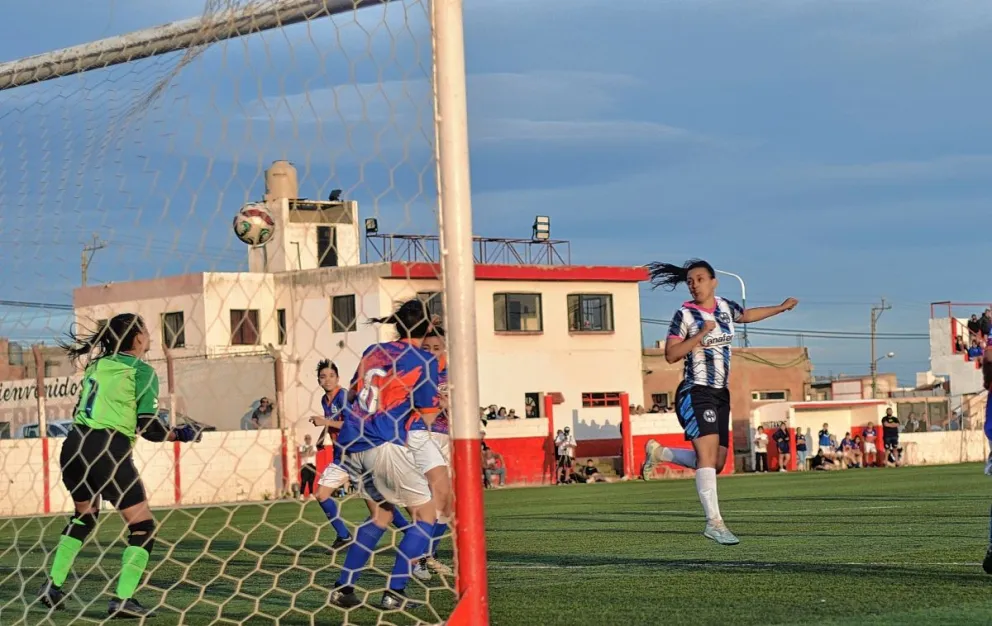 Las ferroviarias siguen mandando