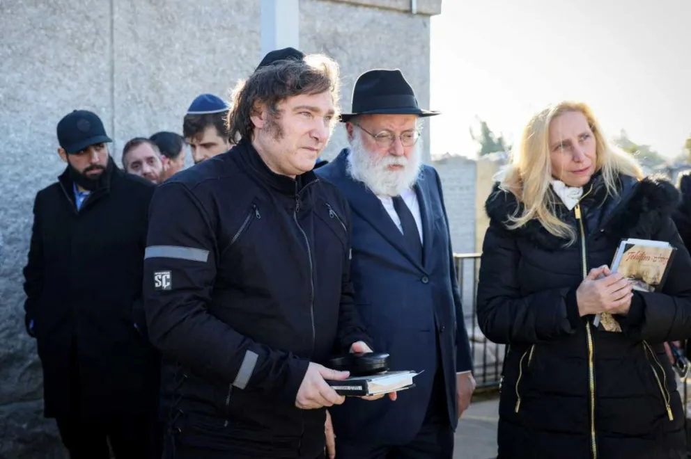 Primera parada de Milei en Estados Unidos: visitó la tumba del “rebe de Lubavitch” en Nueva York