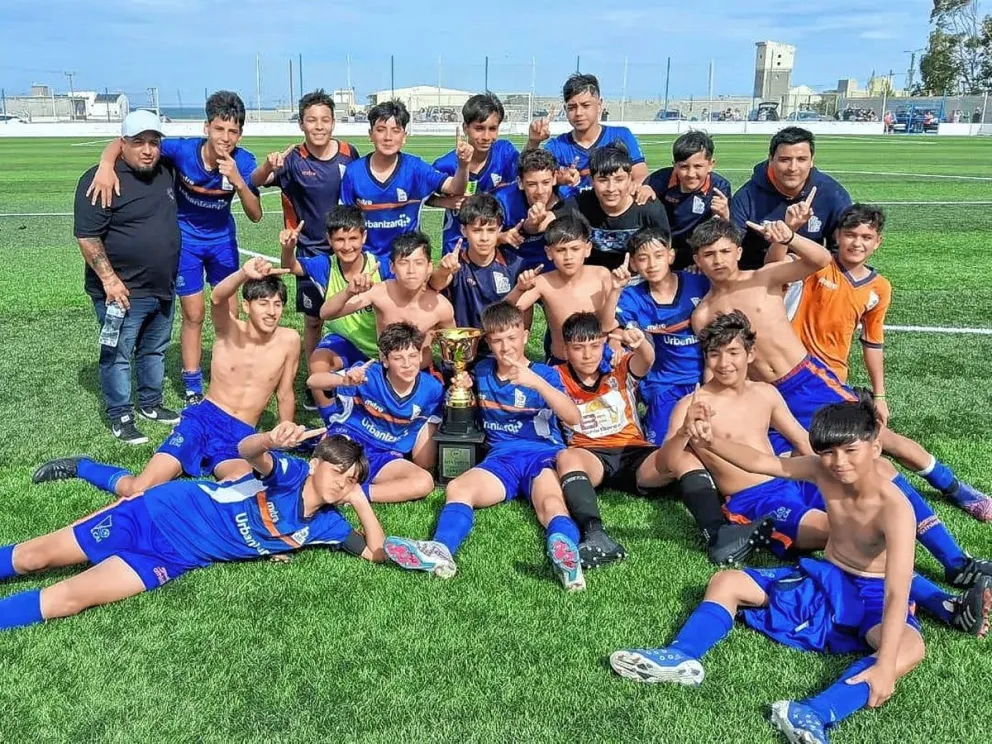 Los seis campeones del fútbol local en el 2023