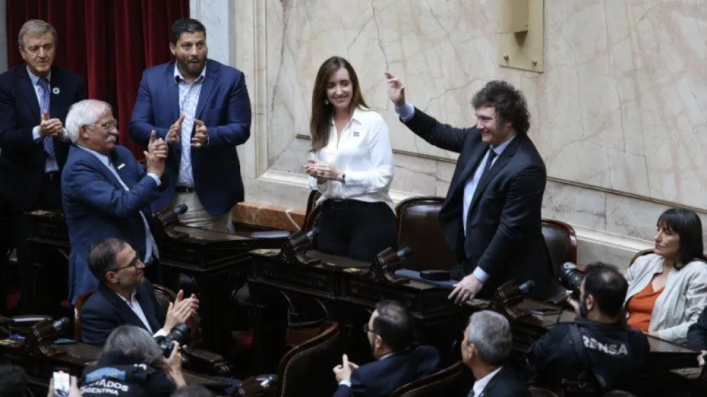 La Asamblea Legislativa proclamó a la fórmula presidencial Milei-Villarruel