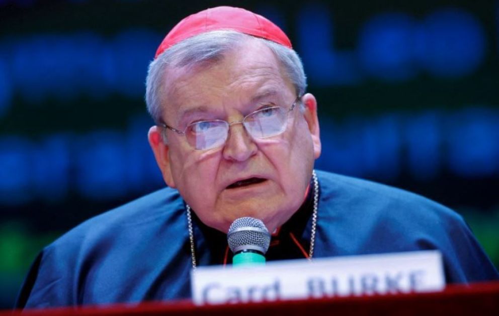 El Papa Francisco despojó de algunos privilegios a cardenal conservador estadounidense