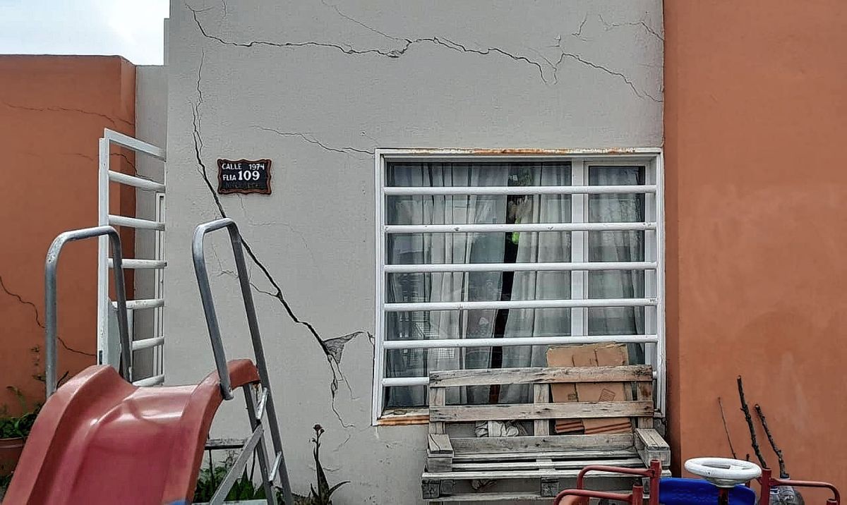 Vecina del barrio Padre Corti reclama ante el IPV ser trasladada urgentemente de su vivienda