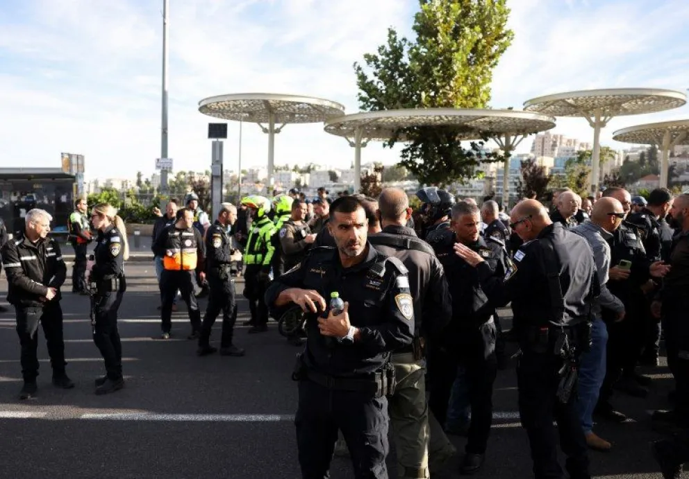 Tres muertos y varios heridos en un ataque terrorista en una parada de colectivo de Jerusalén
