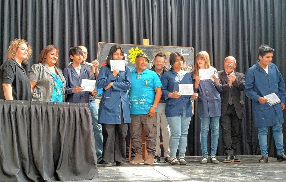 La Esc. 707 expondrá una réplica de un mural de Dolores Ocampo de Morón realizado por los propios alumnos