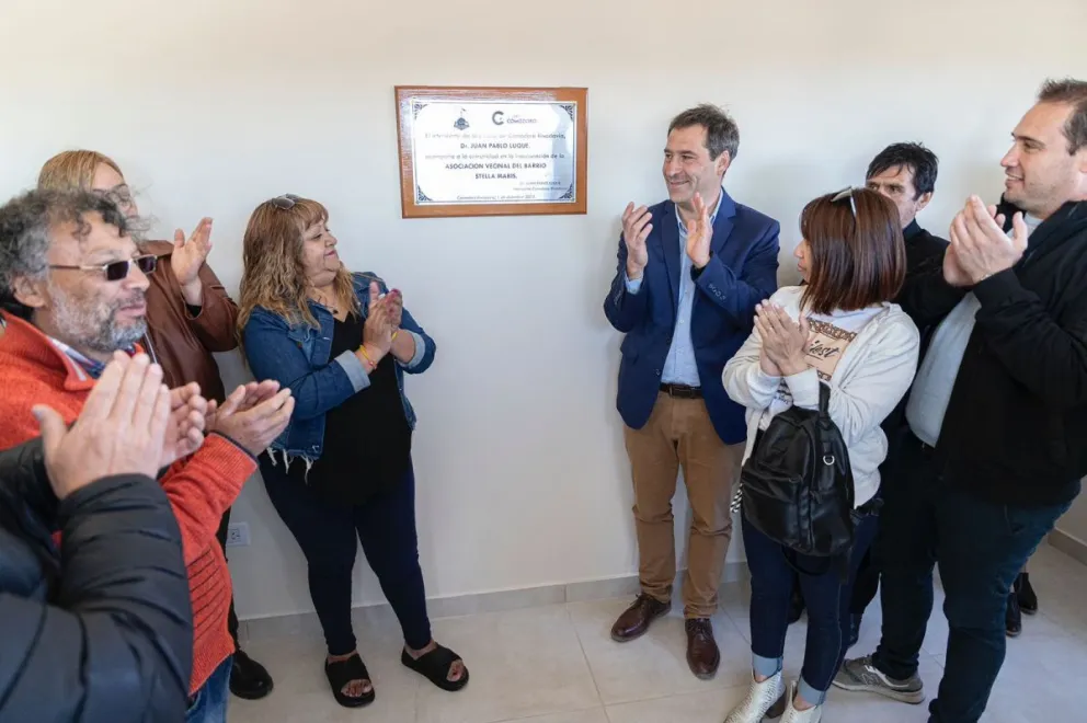 Luque inauguró la sede de la Vecinal Stella Maris y licitó un nuevo tramo del Paseo Costero