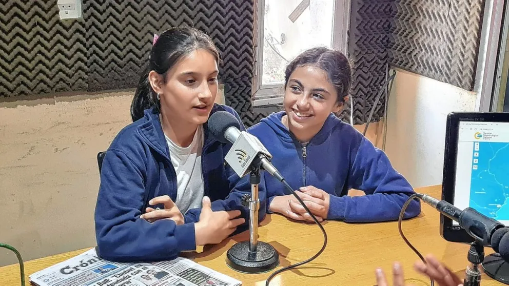 Alumnas del Colegio Abraham Lincoln visitaron  las instalaciones del diario Crónica