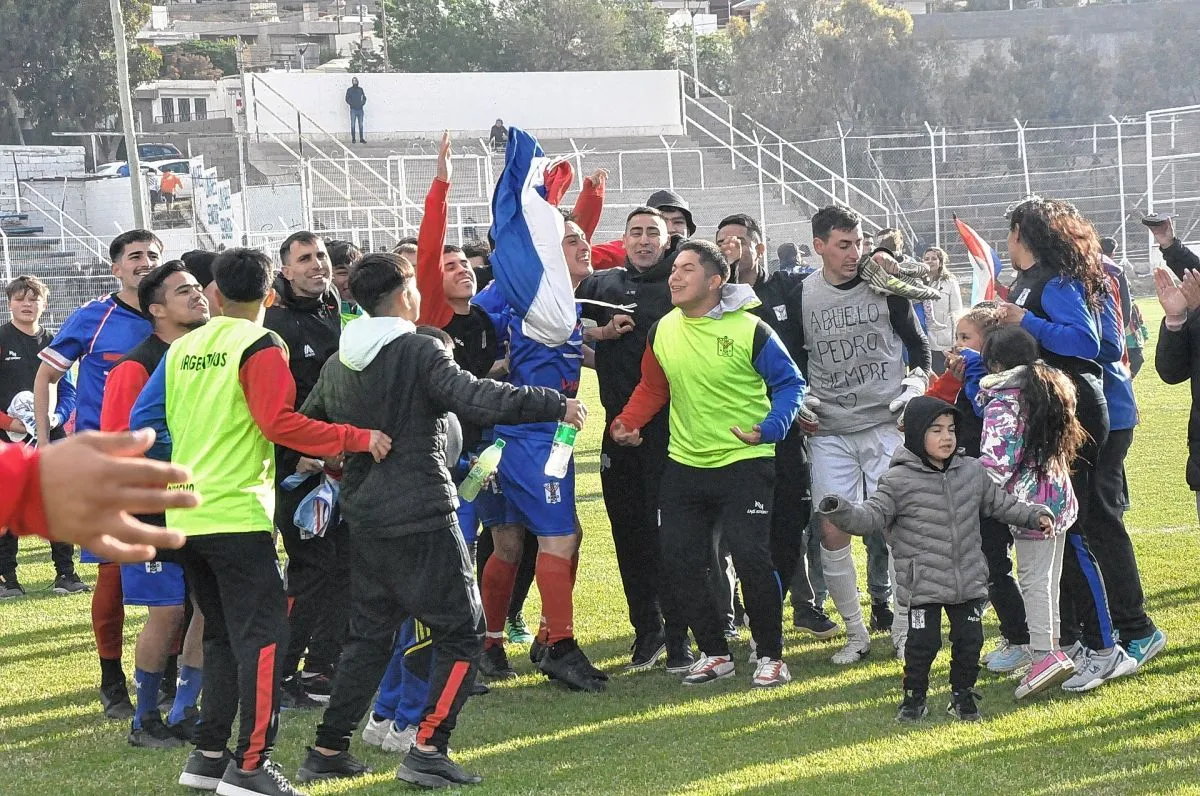 SeViene Hoy #LaLocomotora se enfreta al Club Atlético Argentinos Diadema  por la onceava fecha del Torneo Oficial Masculino Categoría B…