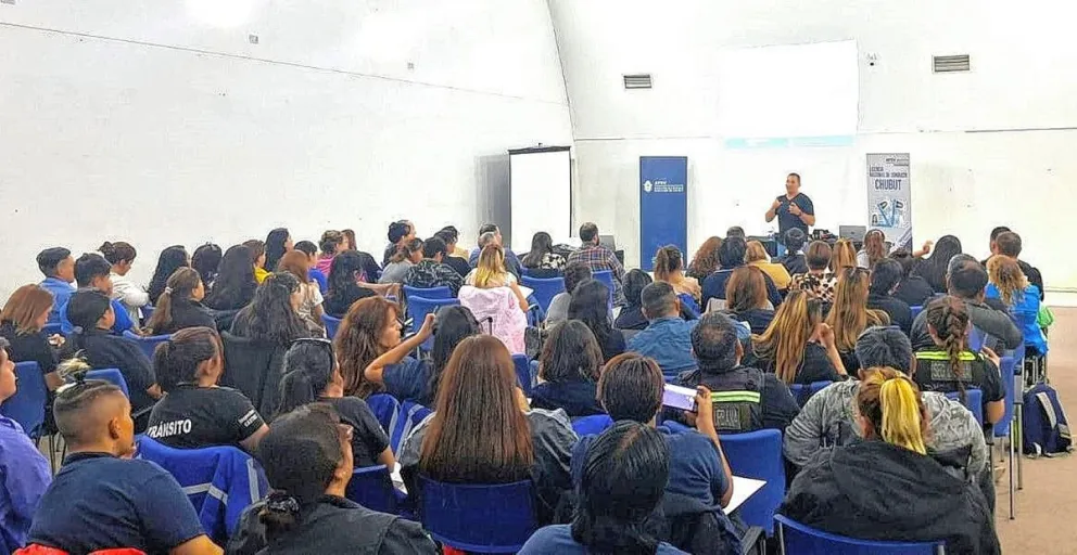 Provincia avanza con las capacitaciones en Licencia Única de Conducir en Comodoro