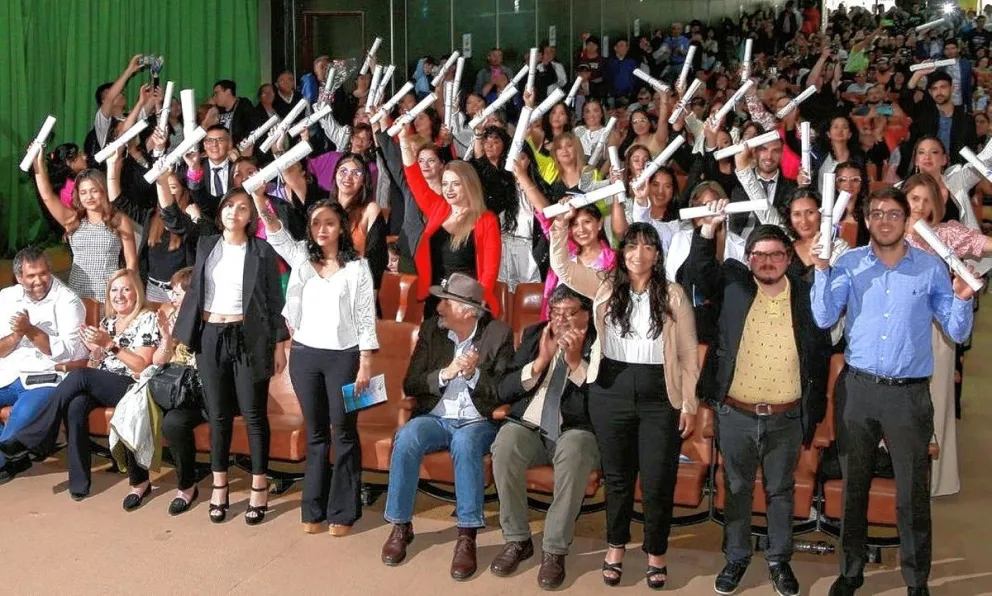 Egresaron 174 nuevos profesionales de la UNPSJB en la sede Comodoro