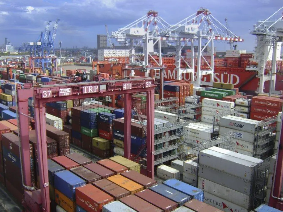 Estiman un superávit comercial de US$25.000 millones y un aumento en las reservas de US$12.000 millones para 2024