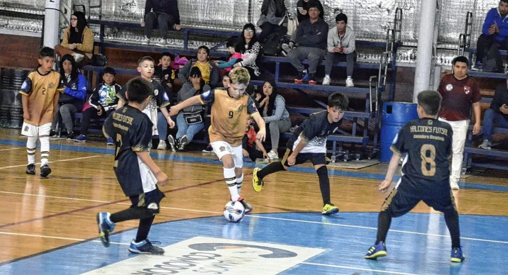 Los chicos no paran de jugar