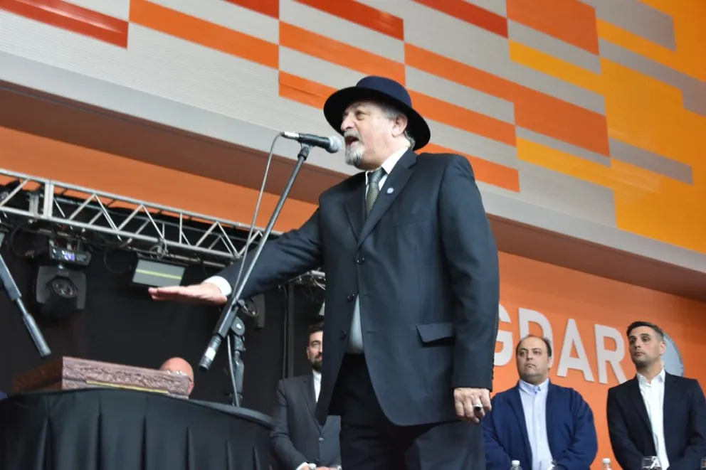 Othar Macharashvili es el nuevo intendente de Comodoro Rivadavia