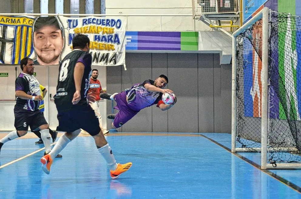 Se disputan cuatro finales