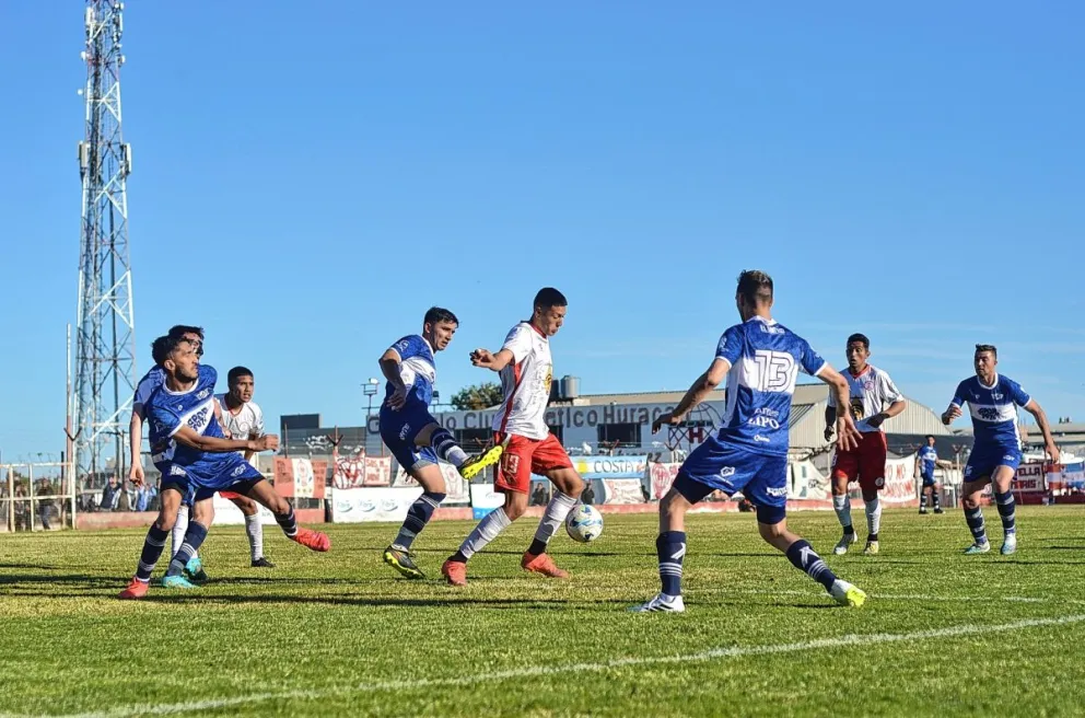 Primera final con un clásico especial