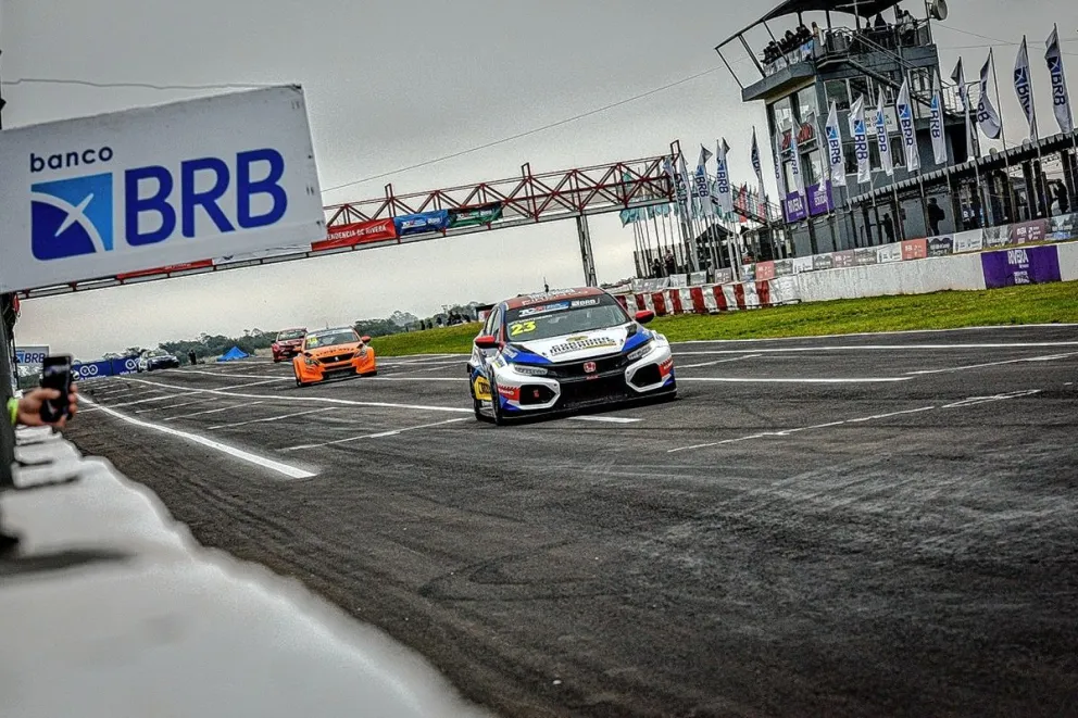 Ignacio Montenegro, continuará su carrera en Europa junto al concepto TCR