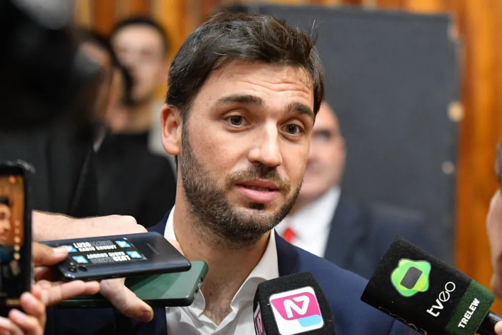 Torres garantizó el funcionamiento del transporte público de pasajeros en toda la provincia