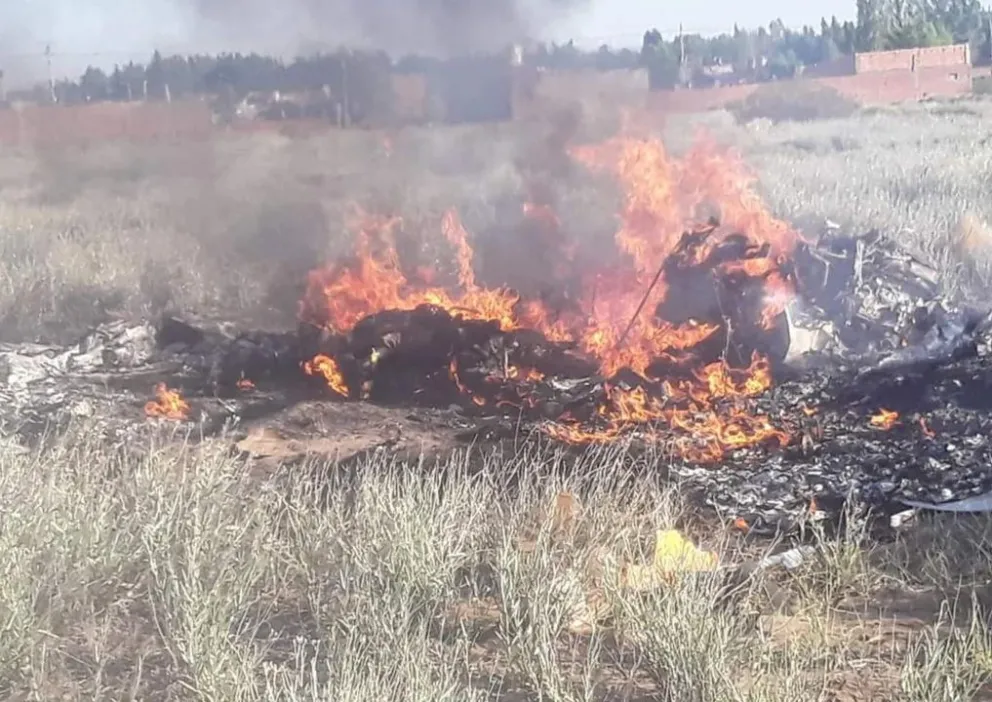 Tragedia en Neuquén: se estrelló una avioneta y murieron los dos tripulantes