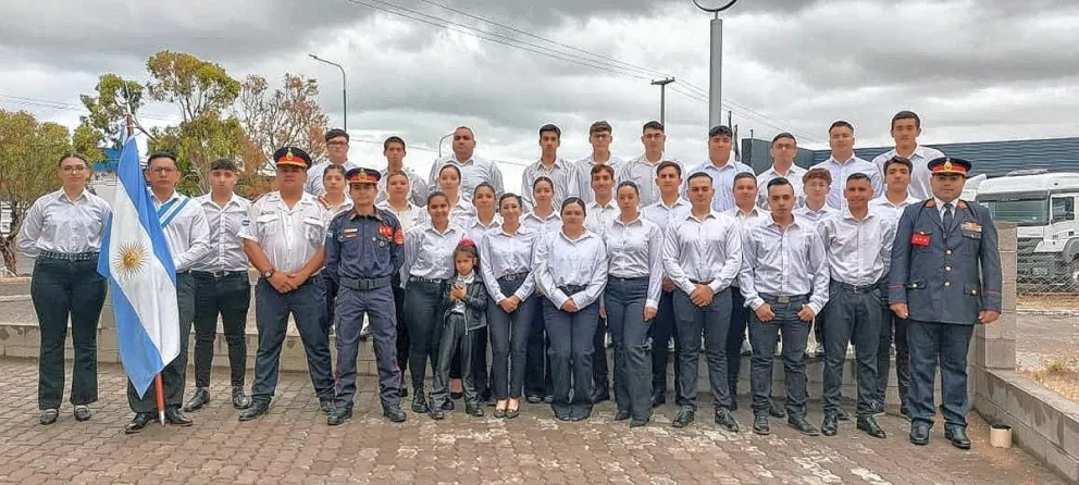 Comodoro Rivadavia tiene 30 nuevos bomberos voluntarios