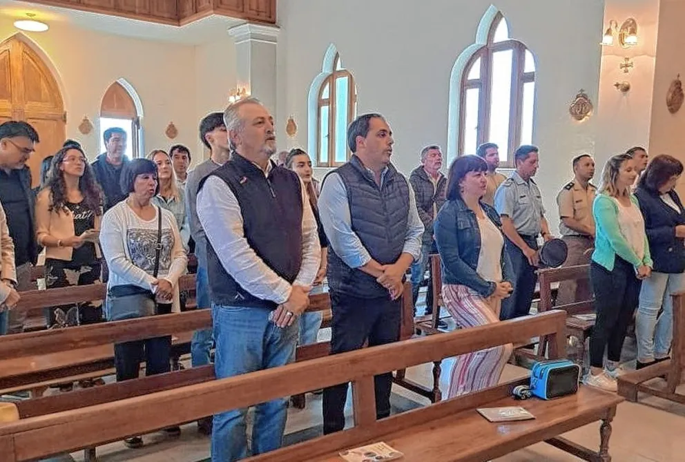 Macharashvili y Sampaoli participaron de una misa para bendecir a la fórmula municipal