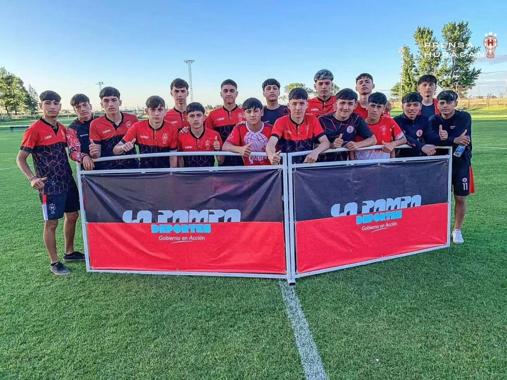 Gran triunfo de Huracán en el debut