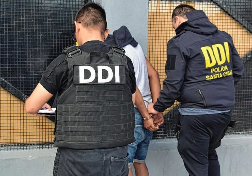 Por asalto a una mujer a quien cortaron con un cuchillo en el centro de Truncado, detuvieron a un sujeto de 30 años