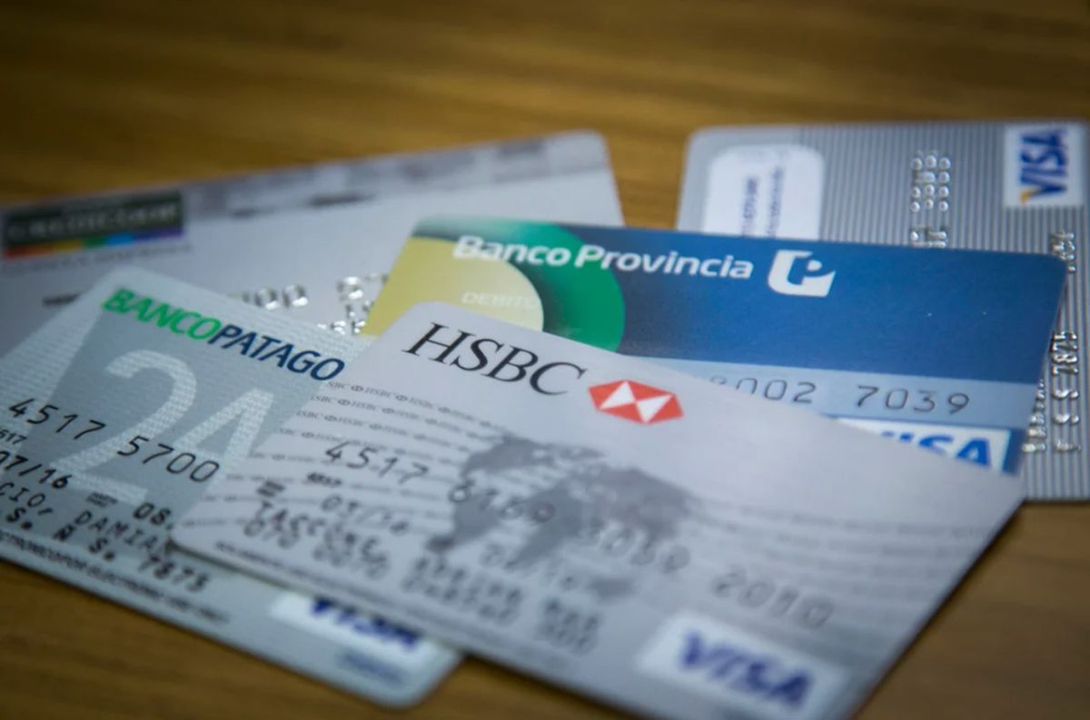 Nuevas reglas para tarjetas de crédito: cuáles son las modificaciones que introdujo el DNU