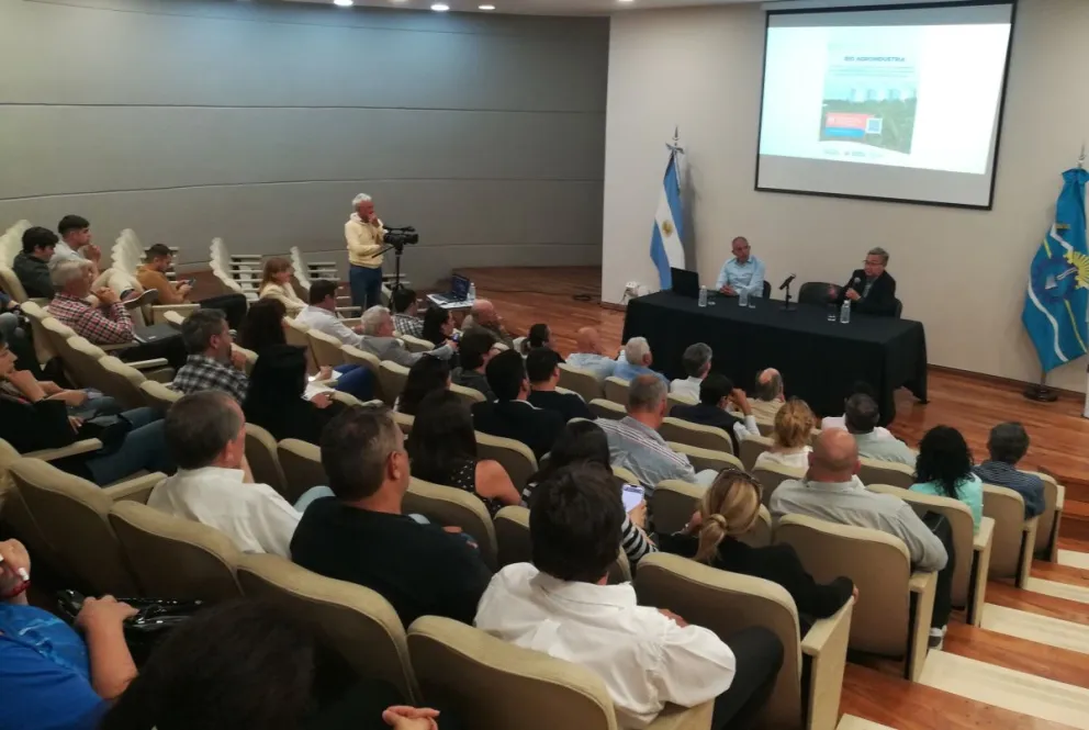 Se presentó la conferencia “Nuevas Tecnologías en Bio AgroIndustria”