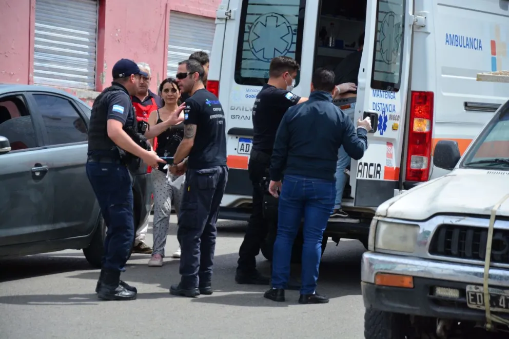 Un joven fue apuñalado en el abdomen