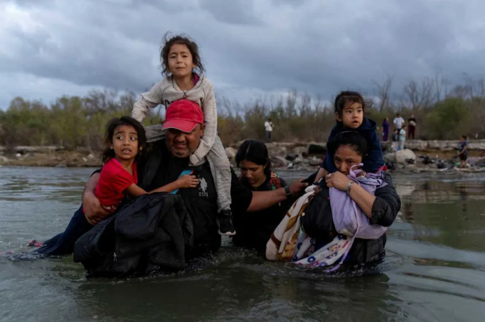 López Obrador y Biden hablaron sobre necesidad de controlar la migración en la frontera