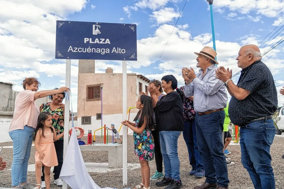 El Municipio inauguró la plaza Azcuénaga Alto del barrio Presidente Ortiz, Kilómetro Cinco