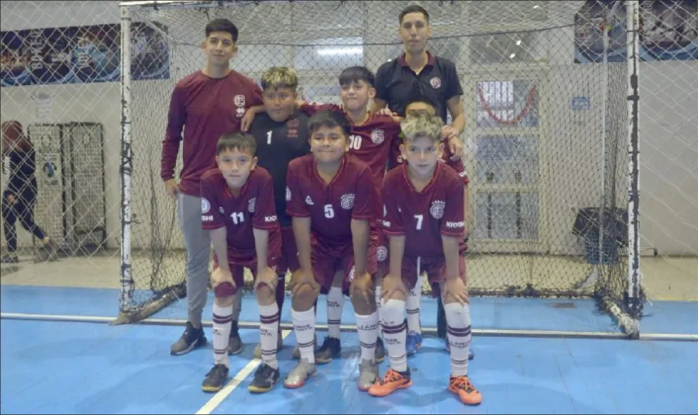 Futsal. Promocional: Éxitos de Lanús, por duplicado, y de Los Titanes A