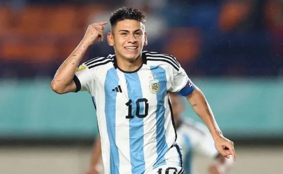 Manchester City habría alcanzado un acuerdo con River por el Diablito Echeverri