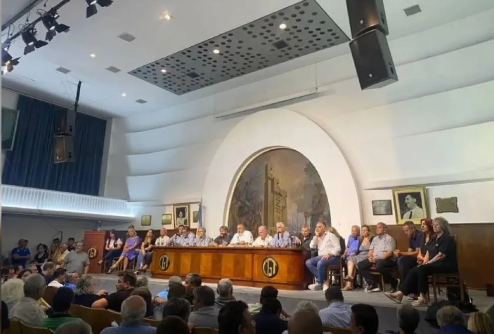 La CGT anunció un paro general para el 24 de enero con movilización contra el DNU de Milei