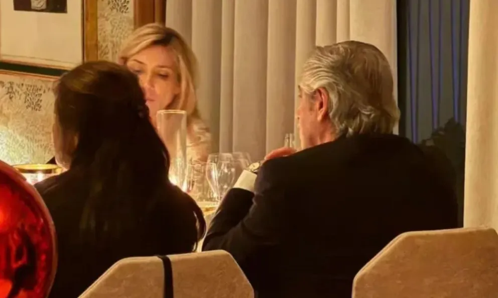 Alberto Fernández y otra polémica aparición: recibió el 2024 en un lujoso hotel de Madrid
