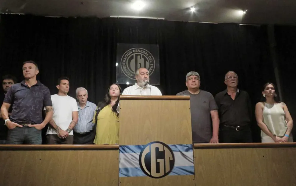 La Justicia habilitó la feria judicial para tratar el amparo de la CGT contra el DNU de Milei