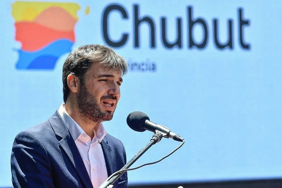 Torres anunció que este viernes 5 se depositarán los haberes a los empleados públicos y jubilados