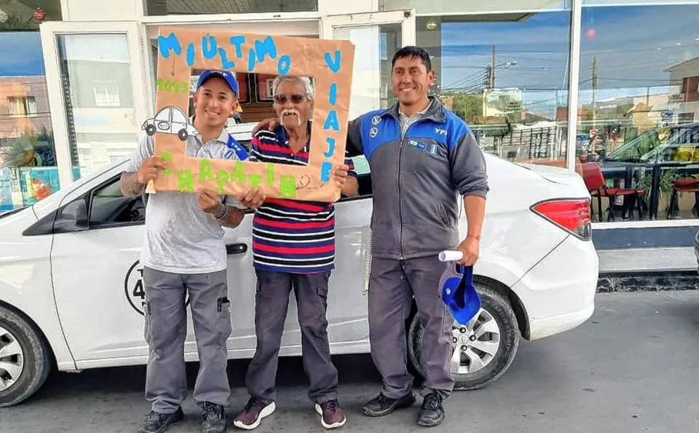 Emocionante homenaje al "Chapa" Sotomayor en su último viaje por las calles de la ciudad