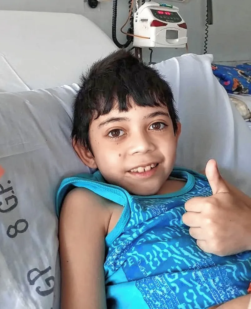 Buscan ayuda para un niño comodorense que se encuentra en Buenos Aires realizando un tratamiento de salud