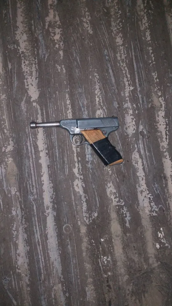 Fue a la casa de su ex armado y terminó detenido