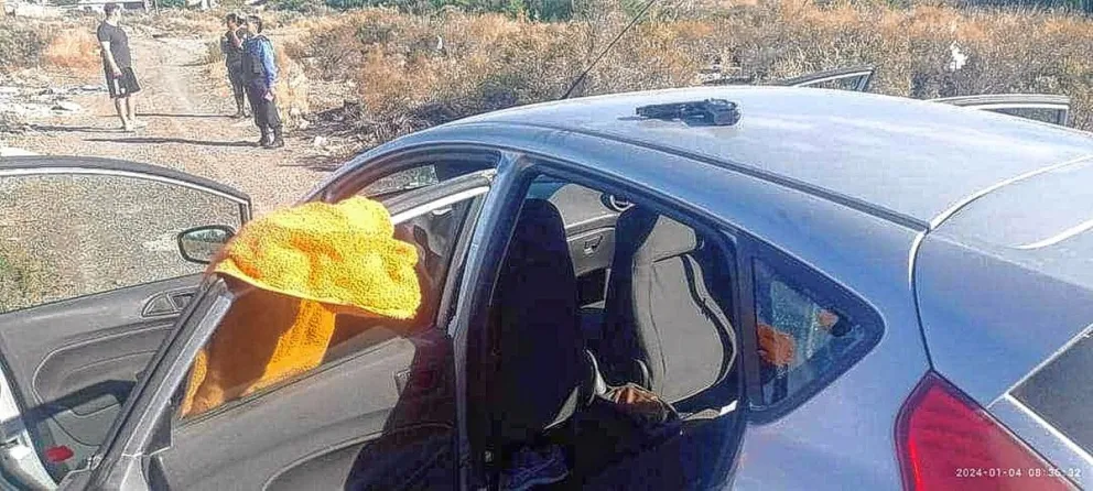 Hallaron a una joven docente en su auto con un tiro en la cara y dudan entre un suicidio o un crimen