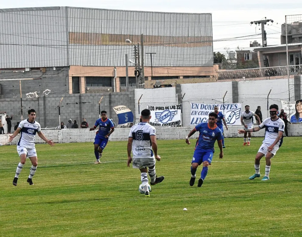 Jorge Newbery partió hacia Río Gallegos