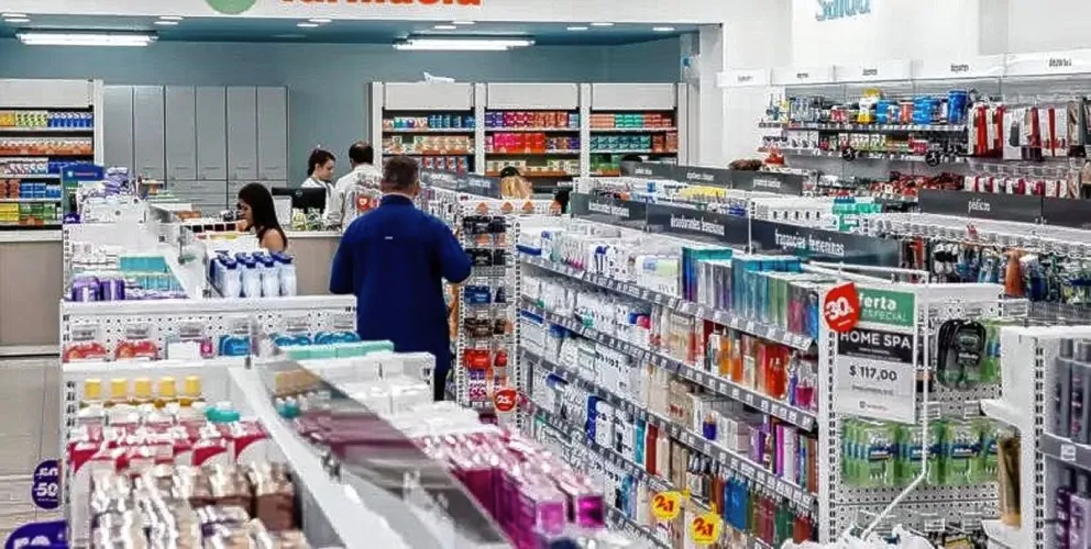 Farmacéuticos manifiestan su temor por el cierre de farmacias, pérdidas de fuentes laborales y una visión de los medicamentos como bienes de consumo