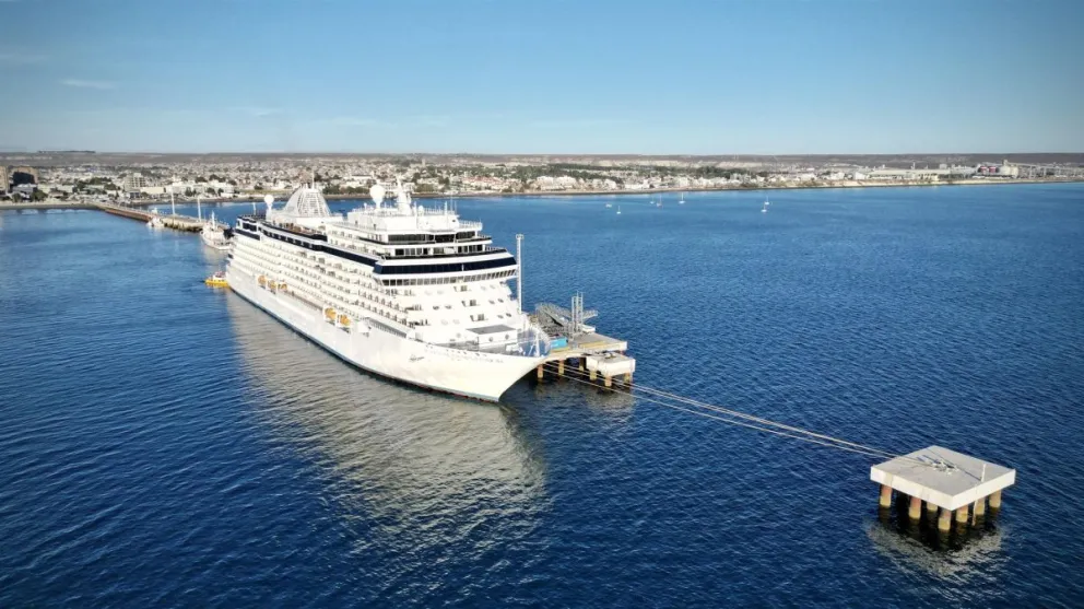 Temporada de Cruceros: El Seven Seas Splendor arribó a Puerto Madryn