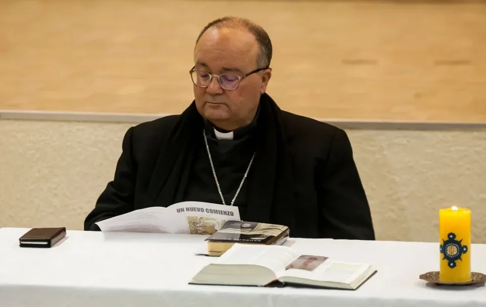 Un asesor del Papa dice que la Iglesia debe evaluar "seriamente" el matrimonio de sacerdotes