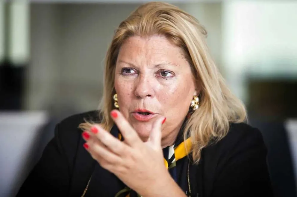 Elisa Carrió respaldó el DNU de Milei por el acuerdo con el FMI y criticó a la oposición