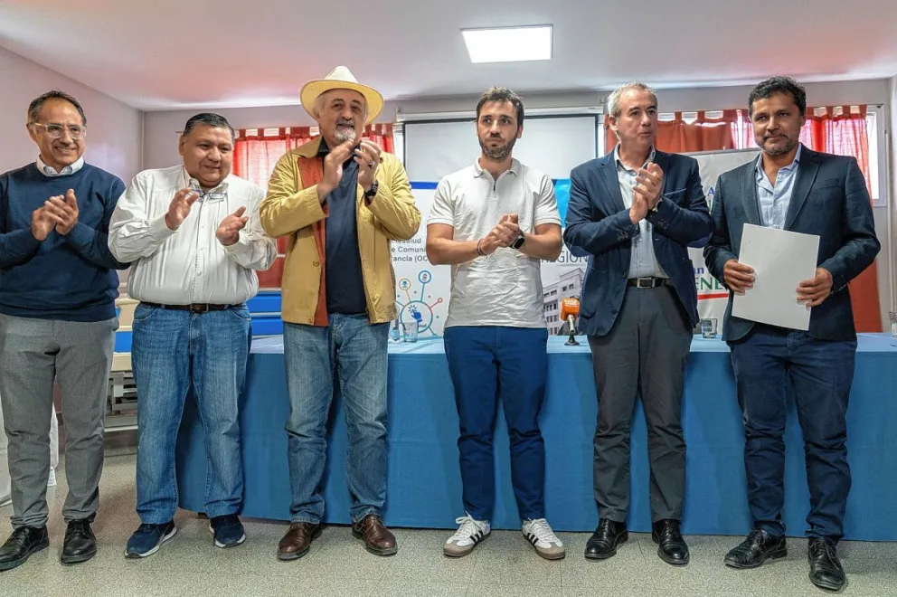 Macharashvili acompañó a Pan American Energy en la entrega de equipamiento para el Hospital Regional