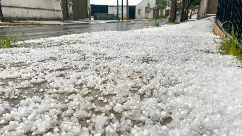 Rige hoy alerta amarilla y naranja por tormentas y granizo: 15 provincias afectadas