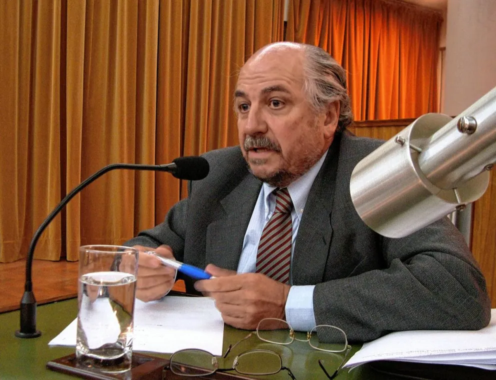 El exdiputado Urbano ya había advertido sobre las irregularidades en las transferencias desde Legislatura al ISSyS