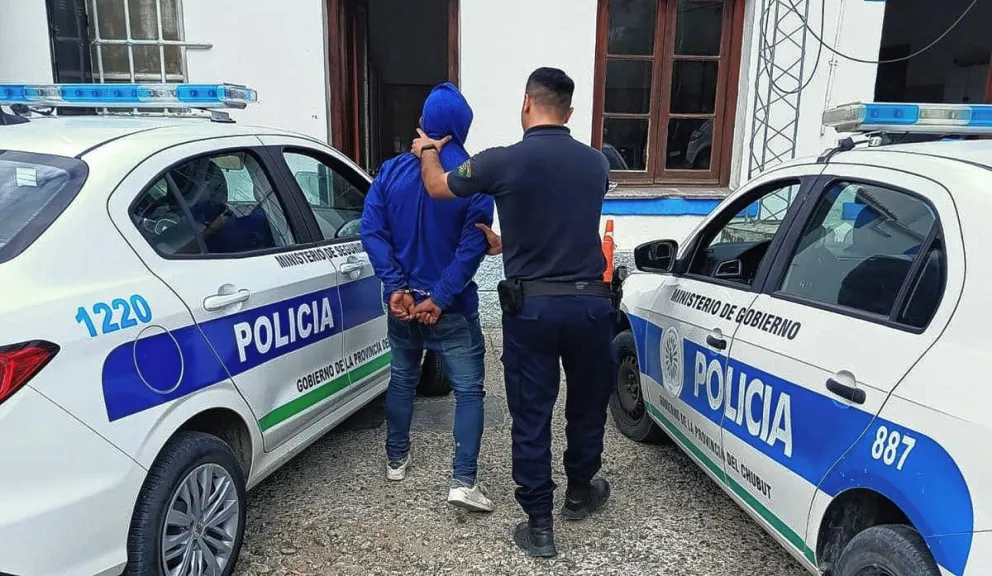 Robaba cables de cobre de una empresa en Km. 5: terminó preso y además tenía captura recomendada